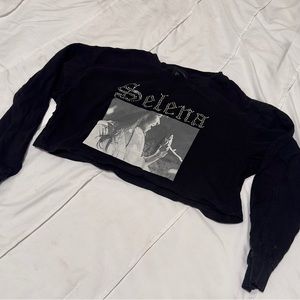 Selena graphic tee
